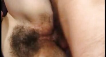 sex mới nhất. Ngồi xổm trên vòi nước béo của phim xes khong che hàng xóm bên hồ bơi.